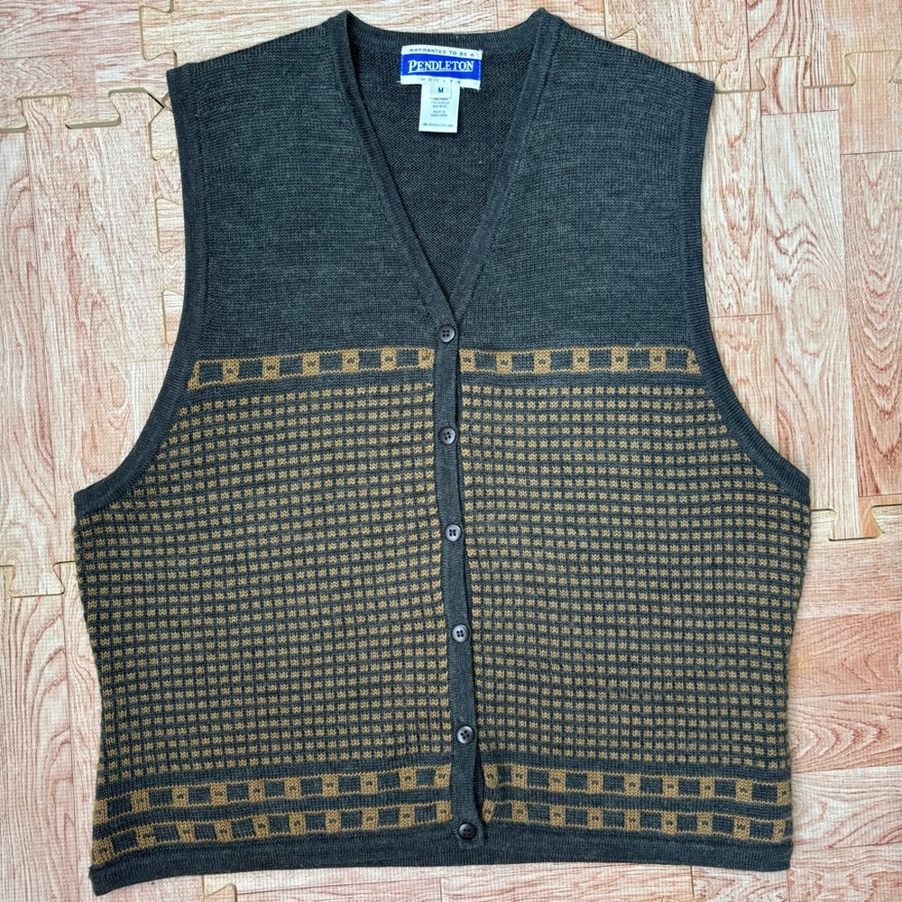 Vintage Pendleton Petite Sweater Vest M Hong Kong Wool Blend Grid Knit 80s 90s